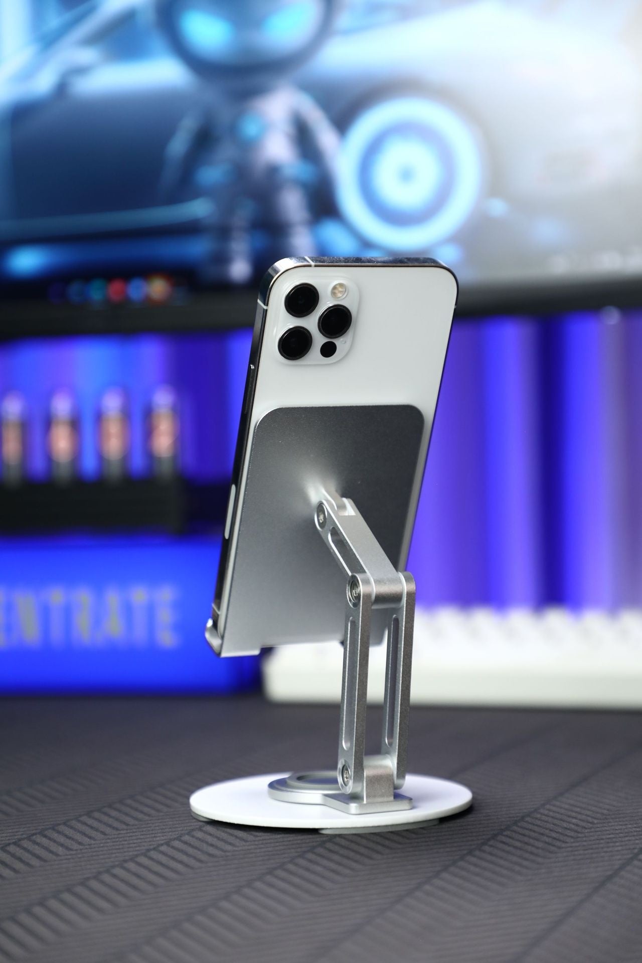 360° Rotating Phone & Tablet Stand — Foldable Aluminum Desk Holder